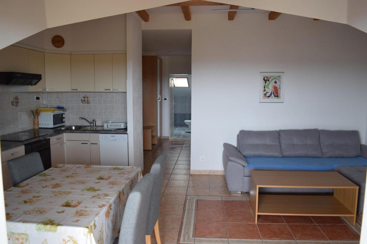Apartments Grgic Novigrad Istria Esterno foto